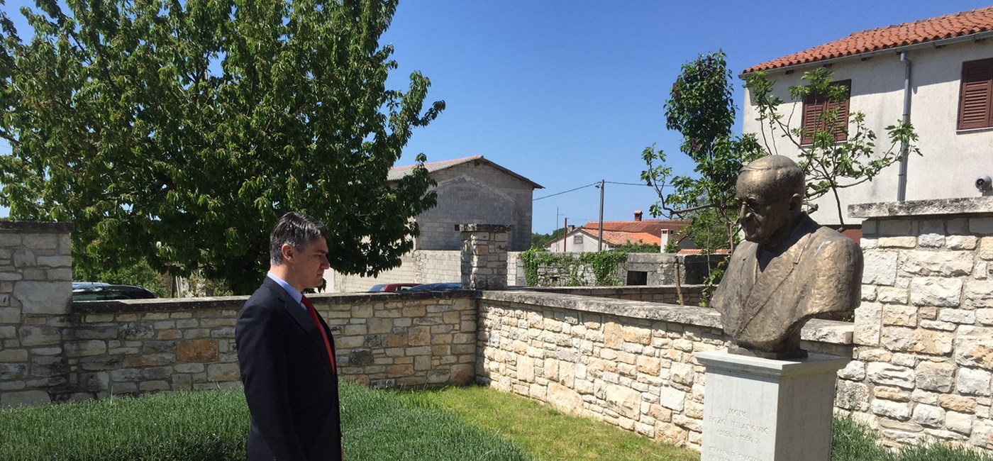 Predsjednik Vlade Zoran Milanović  posjetio je rodnu kuću msgr. Bože Milanovića u Kringi